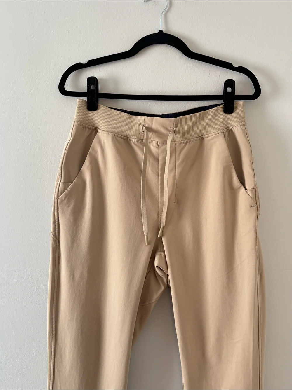 Birddogs Wayne Regretzkys Joggers Pants Drawstring Pockets Khakis Tan Bottoms